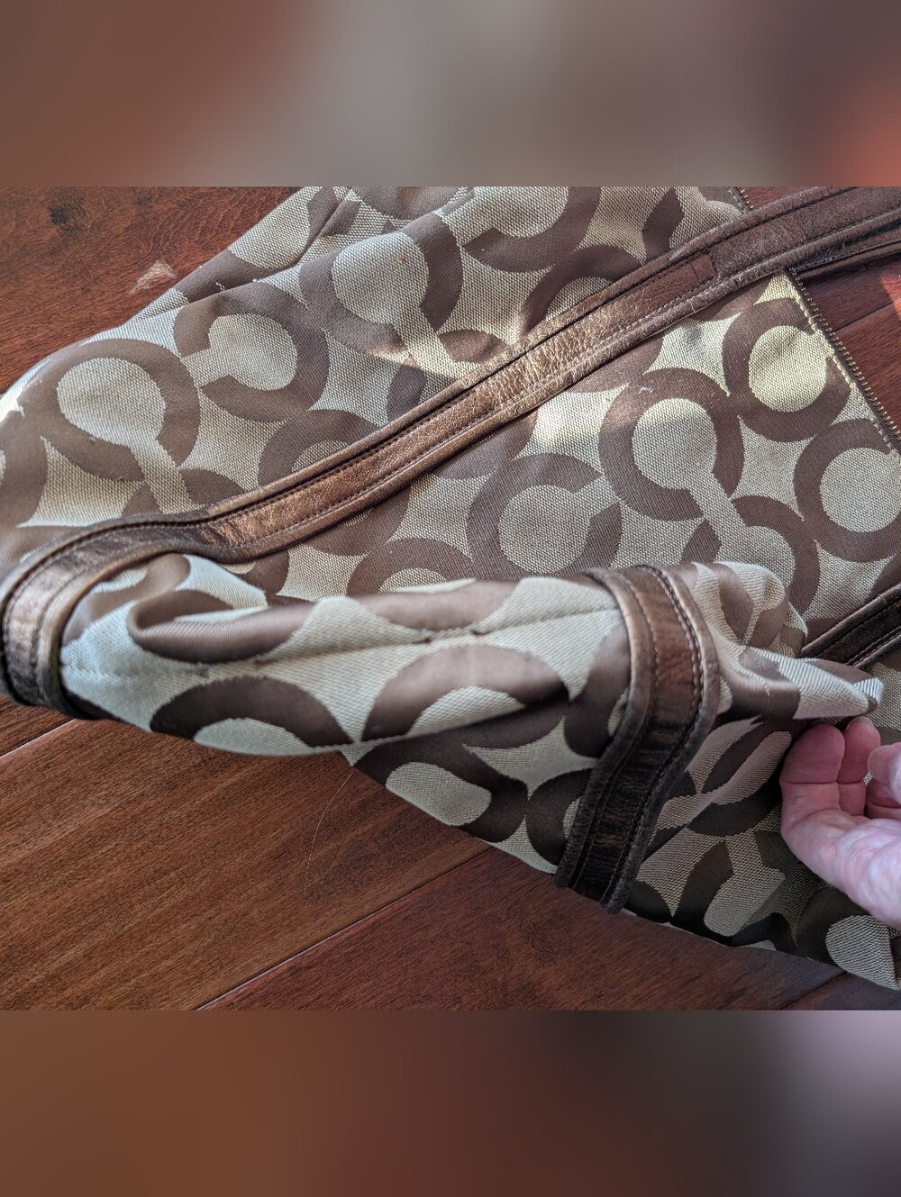 Authentic Coach Poppy Op Art Glam Tote 2009 Y2K Vintage Tote - Picture 9 of 11